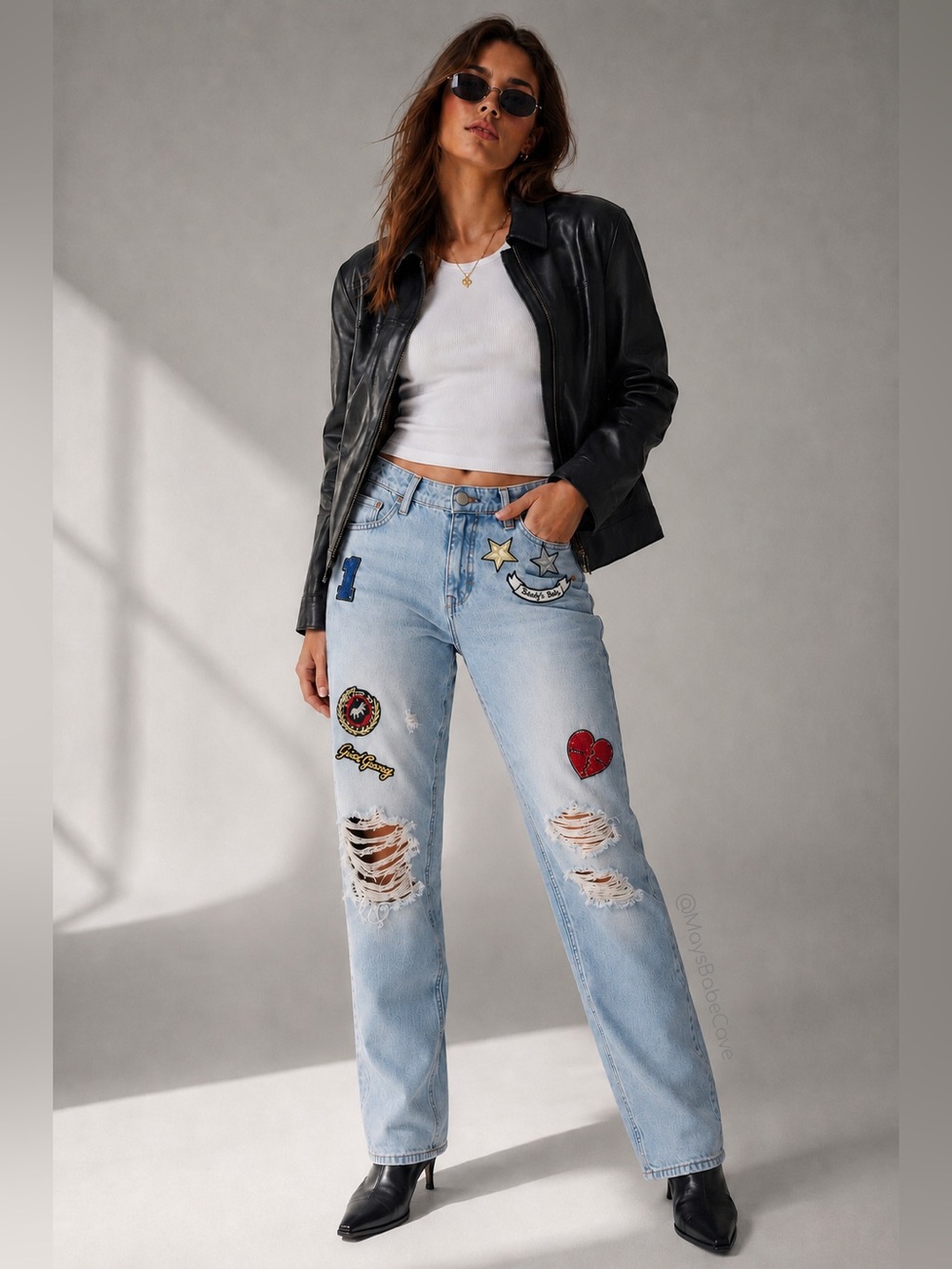Express Girlfriend Patch Distressed Straight Leg Jeans Light Wash Size 4